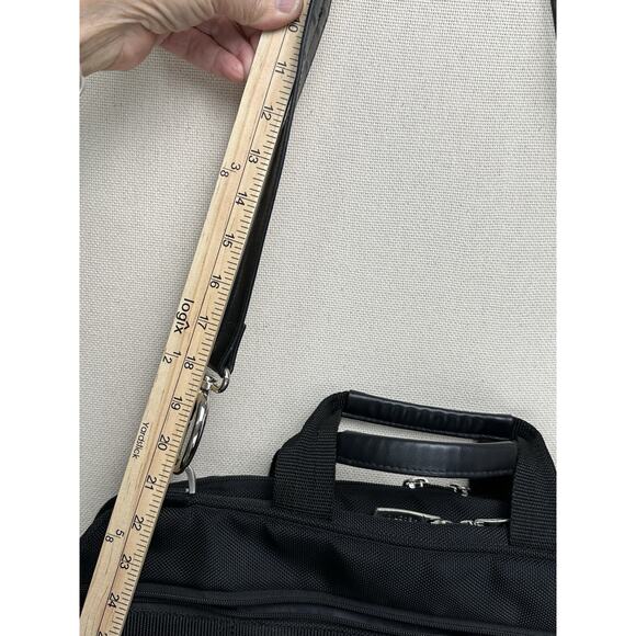 Kenneth Cole REACTION Leather Briefcase/Messenger Bag/Laptop Case Mens Carry On - Picture 13 of 16